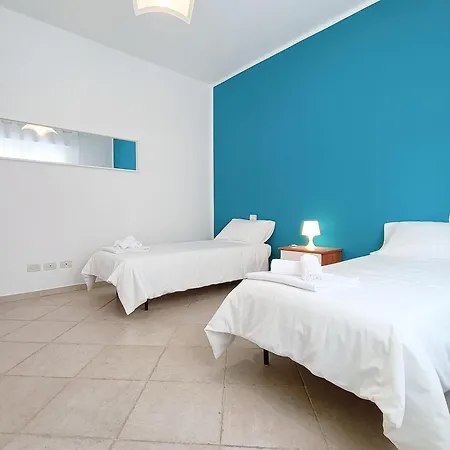 Apartment Ingresso E Cortile Privato Rimini