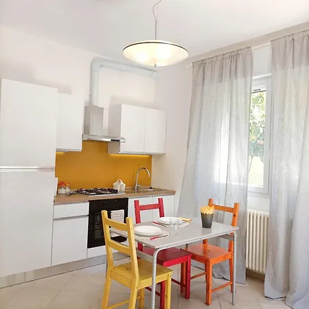 Ingresso E Cortile Privato *